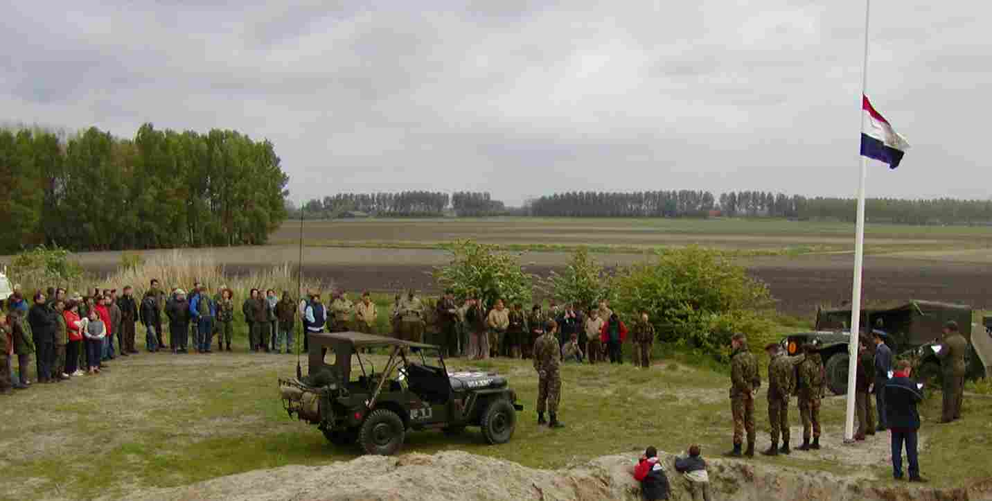 Dodenherdenking op de Axelse Vlakte