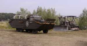 DUKW en Caterpillar