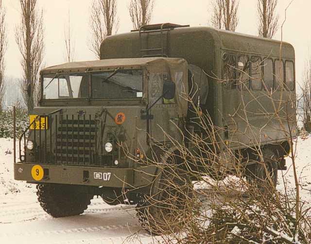 DAF YA324