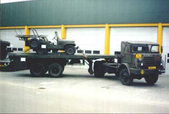 Daf YT-514 Trekker met Daf YTT-1004 oplegger